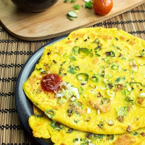 Chickpea Flour Pancakes (Besan Chilla/Cheela) - Traditional Pancakes Taken To The Next Level | hurrythefoodup.com