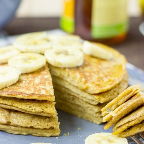 Cottage Cheese Pancakes. 37.5g of natural protein. You’re welcome #vegetarian #breakfast | hurrythefoodup.com