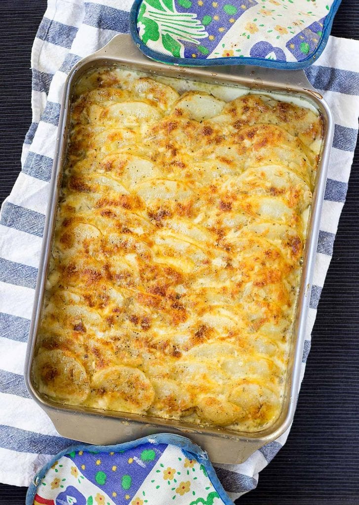 Crowd-Pleasing Potato Gratin | hurrythefoodup.com